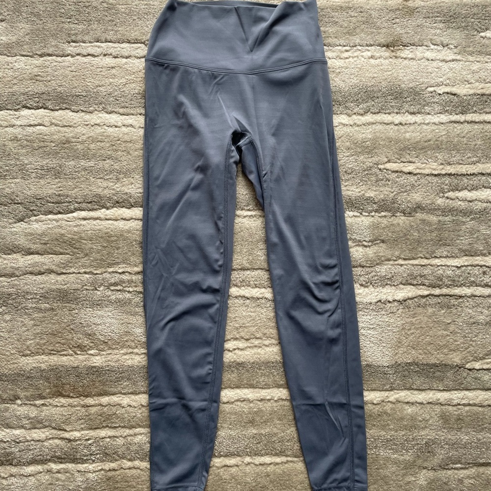 Paragon Leggings NWOT Medium